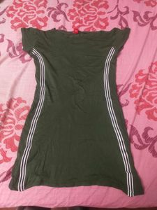 Chic Olive Green T-Shirt Dress