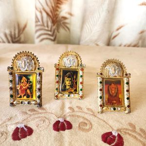 3 God Showpieces