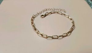 Elegant Gold Figaro Chain Bracelet