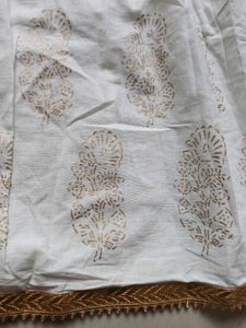 beautiful skirt off white