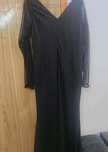 Black Full Length Dress With Slit🖤