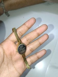 Elegant Gold Tone Women's Watch