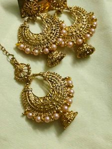 golden Jhumka Earrings Set