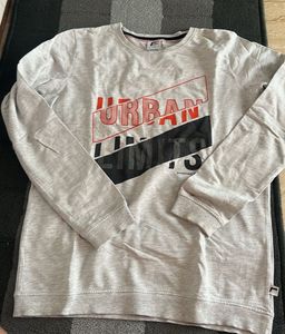Fame forever sweatshirt -13-14 years grey