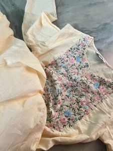 Max Cream Floral Embroidered Kurta