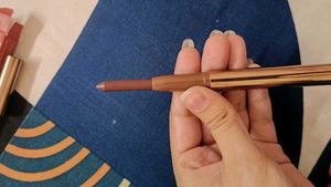 3 in one HYUE AmplifeEYE Eyeshadow Liner Kohl