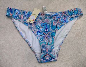 Vibrant Paisley Bikini Bottom 🖤