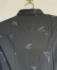MENS GREY SHIRT WITH AUTHENTIC WHITE LEAF DESING