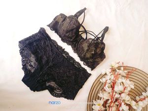 Black Lace Lingerie Set