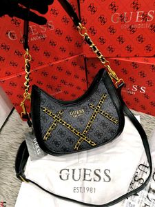 GUESS* *DEA 4G LOGO-PRINTED SHOULDER BAG*