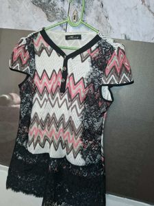 Stylish Chevron Print Kurta with Lace