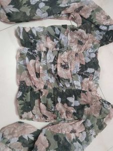 Floral Ruched Puff Sleeve Top