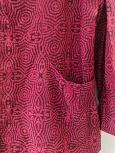 New Patterned Top - 40 Bust