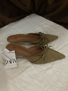 ZARA Kitten Slingback Heels