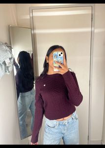 Chic Cable Knit Sweater size s