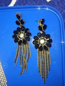 Sparkling Dangle Earrings Set