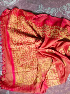 Vibrant Red & Gold batik print dupatta