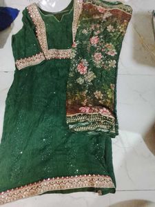 Embroidered Green Kurta size ( Xl )