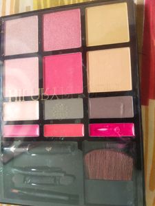 Hilaryrhoda Eyeshadow Palette