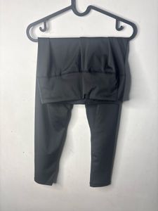 Black Casual workout legging.