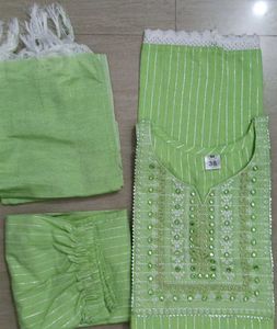 Green Embroidered Kurta Set with Pants &amp; Dupatta