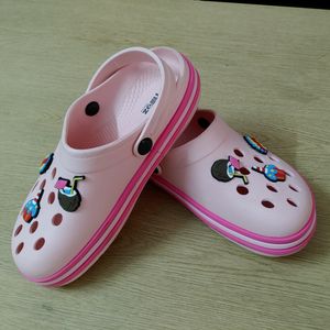 New Trendy &amp; Lightweight Clogs For Women Size-4