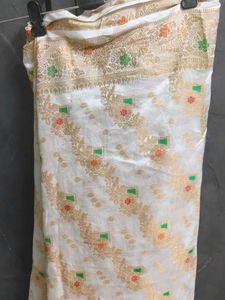 Elegant White and Gold Banarasi Silk Saree