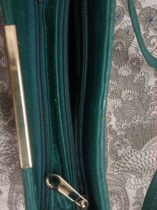 Stylish Green Crossbody Bag