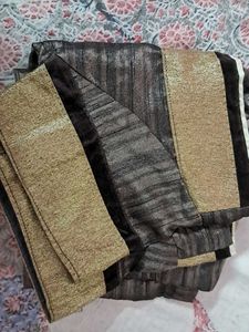 🔥🔥Beautiful Brown blouse with golden border