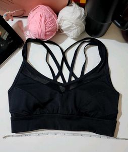 Black Sports Bra with Strappy Detail 🌸✨️