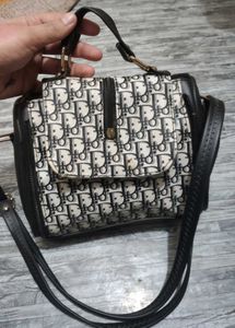 Stylish Dior Crossbody Bag