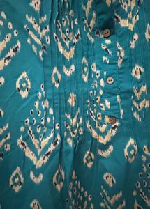 Teal Ikat Print Sleeveless Kurta