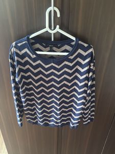 Navy &amp; Gold Chevron Knit Sweater