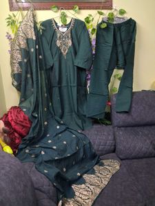 Elegant Green Embroidered Kurta Set with Dupatta
