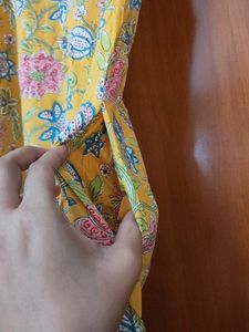 Yellow Floral Print Sleeveless Kurta