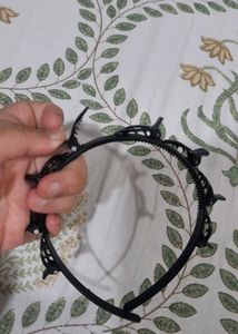 Black Hairband with Clips