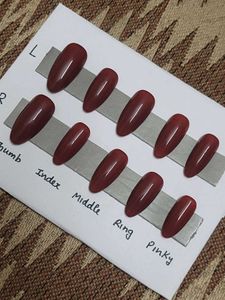 strawberry + dark red press on nail set
