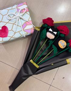 Crochet Batman Rose Bouquet for gifting men