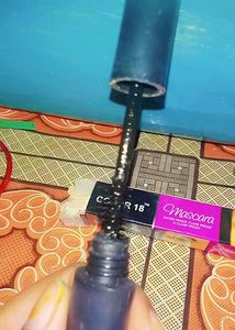 Beautiful Black Mascara