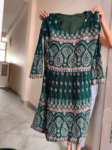 Emerald Green Embellished Kurta Set