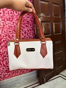 Da Milano Old Money Style Textured Satchel Bag – W