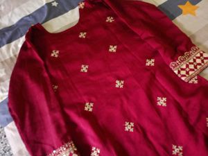 Embroidered maroon Kurta Set