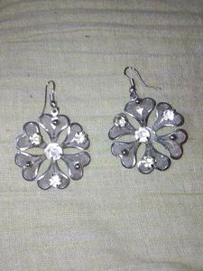 🎀🎁New 🔥🌸Flower Earrings Adorable