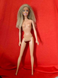 vintage Barbie Doll - Blonde Hair 2000 model