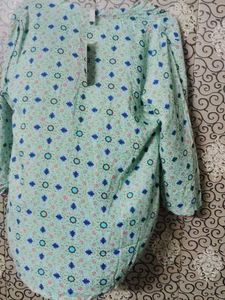 Elegant Printed Tunic Top