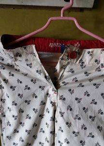 Like new Floral Print Pants