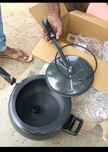 Bajaj Majesty Pressure Cooker