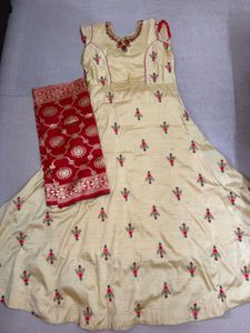 Elegant Ethnic Kurta Set