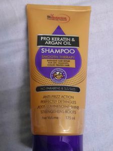 St.Botanica Shampoo With Pro Keratin & Argan Oil