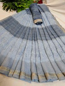 Elegant grey colour Printed Saree with blouse